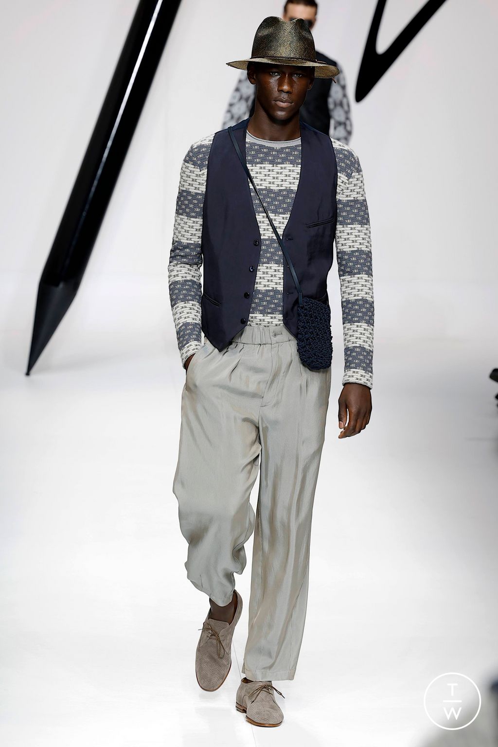 Fashion Week Milan Spring/Summer 2024 look 9 from the Giorgio Armani collection menswear