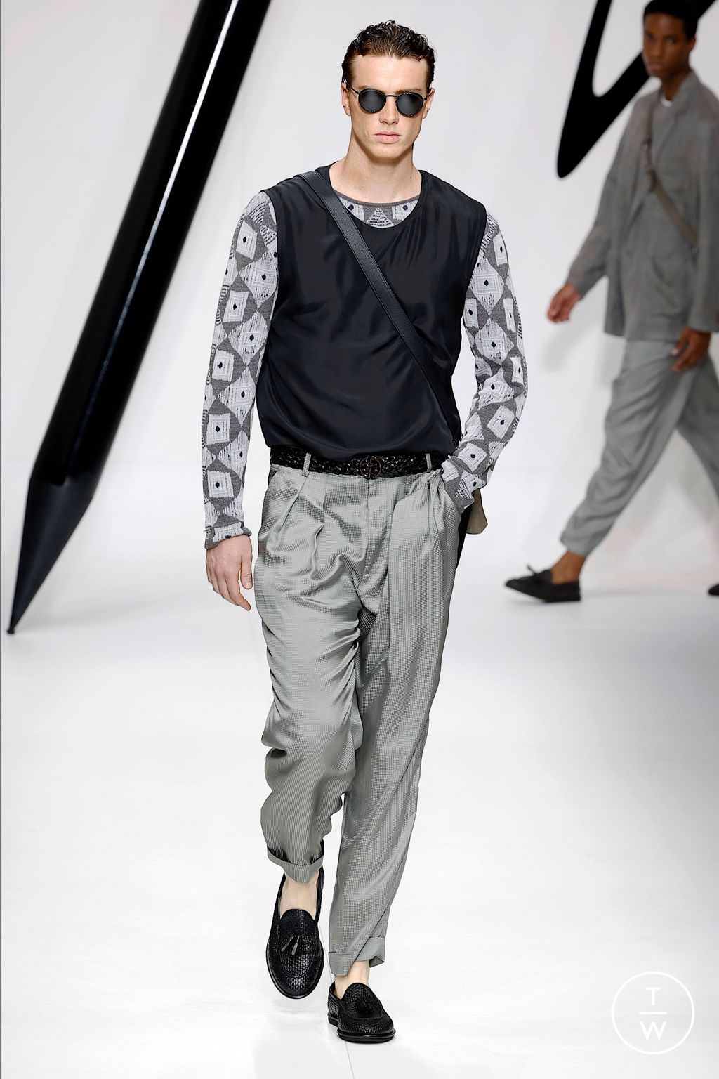 Fashion Week Milan Spring/Summer 2024 look 10 from the Giorgio Armani collection menswear