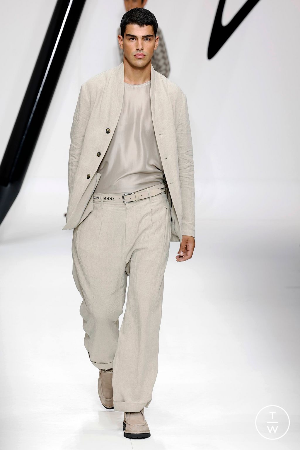 Fashion Week Milan Spring/Summer 2024 look 14 from the Giorgio Armani collection menswear