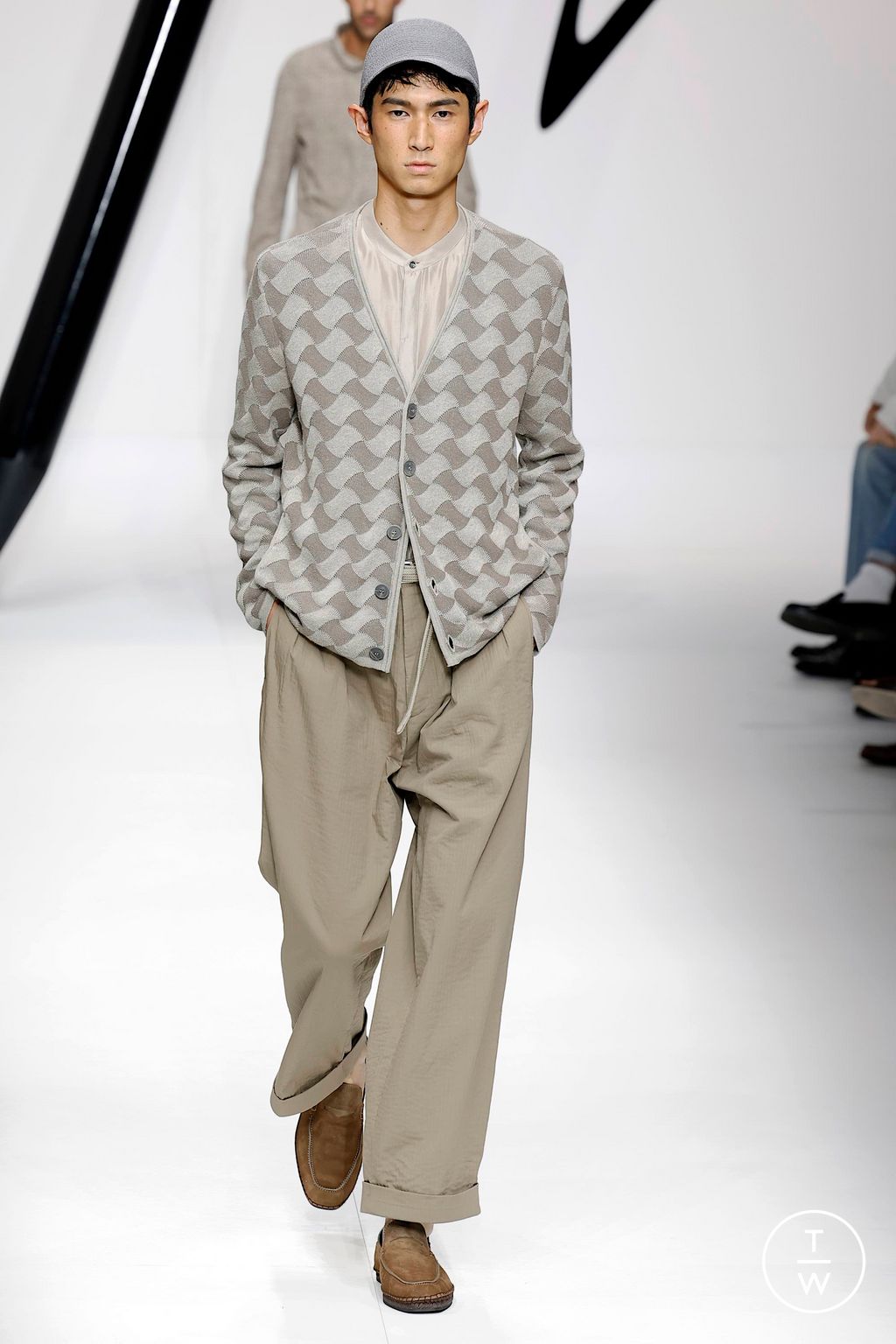 Fashion Week Milan Spring/Summer 2024 look 15 from the Giorgio Armani collection 男装