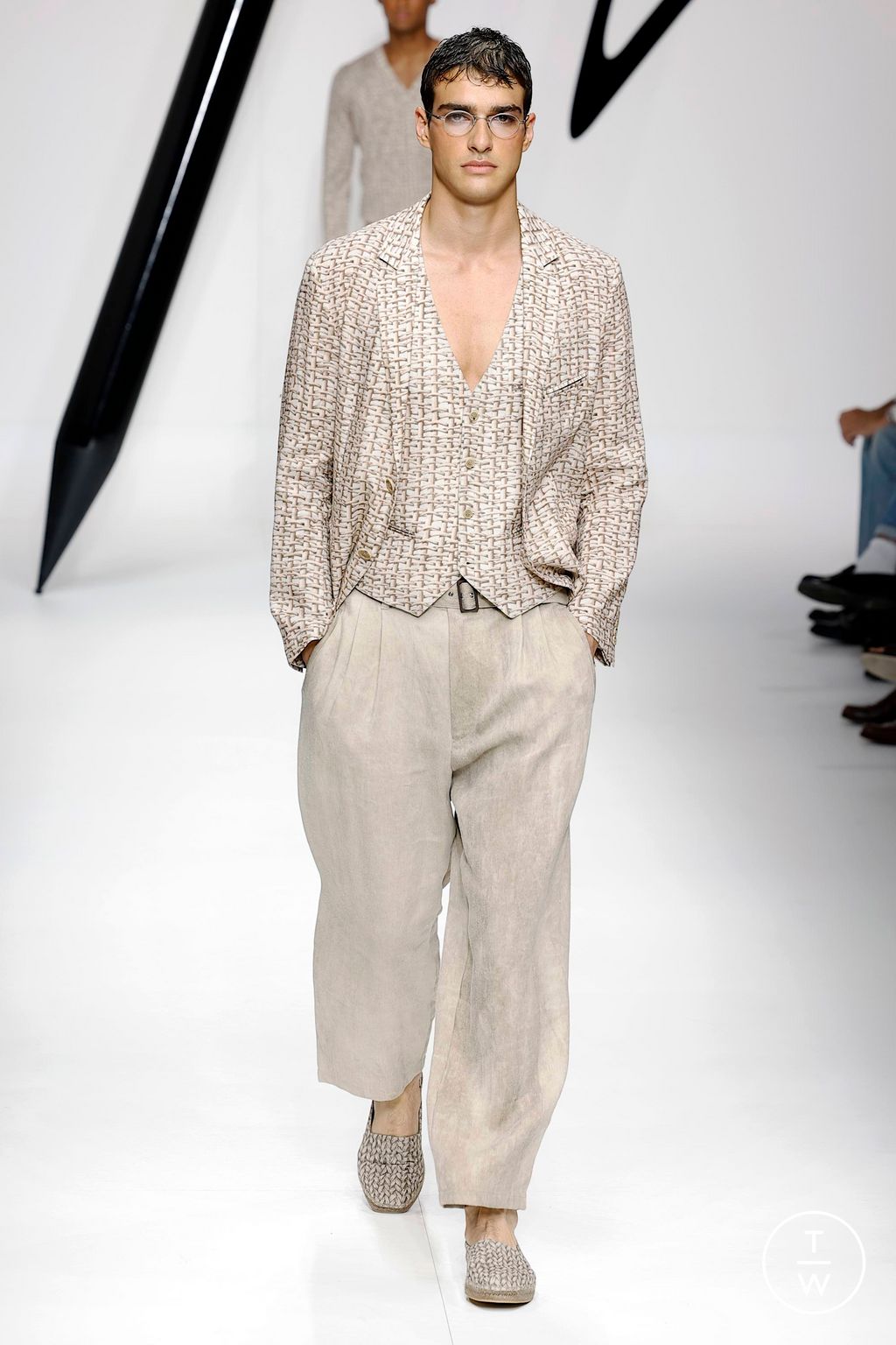 Fashion Week Milan Spring/Summer 2024 look 22 from the Giorgio Armani collection menswear
