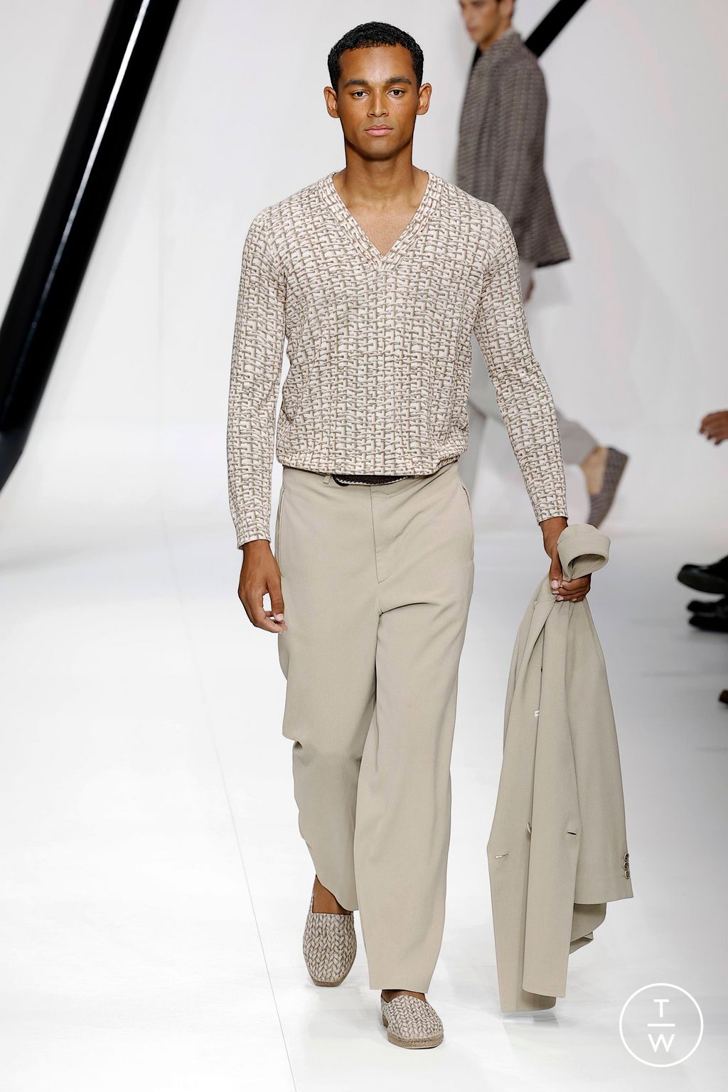Fashion Week Milan Spring/Summer 2024 look 23 from the Giorgio Armani collection menswear