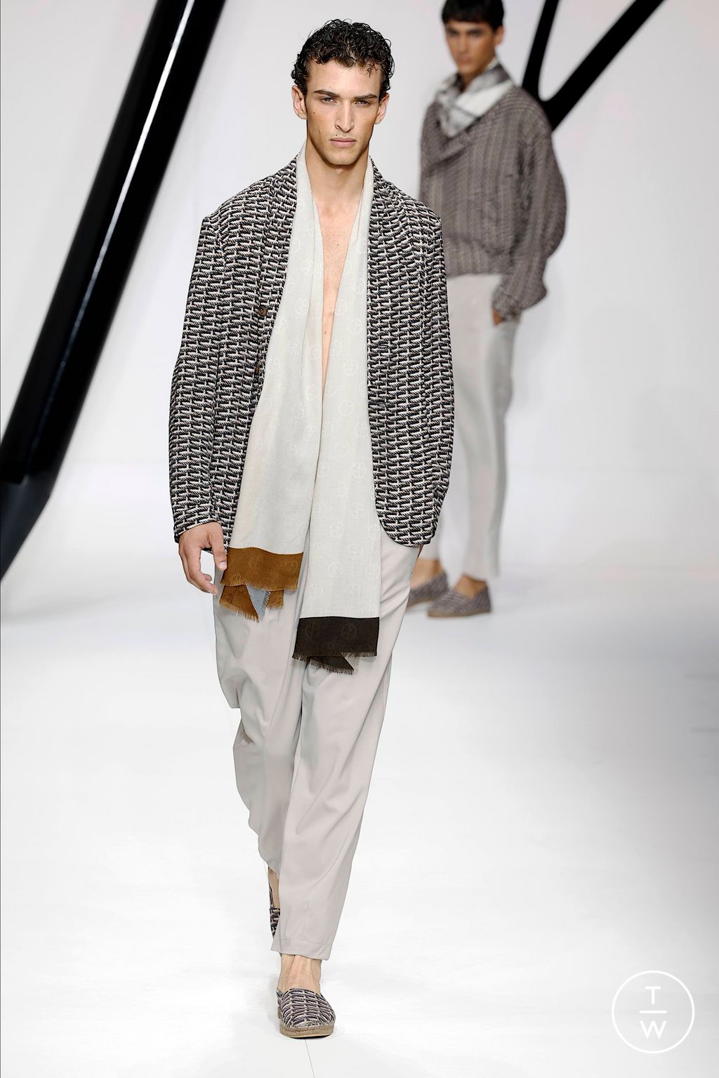 Fashion Week Milan Spring/Summer 2024 look 24 from the Giorgio Armani collection 男装