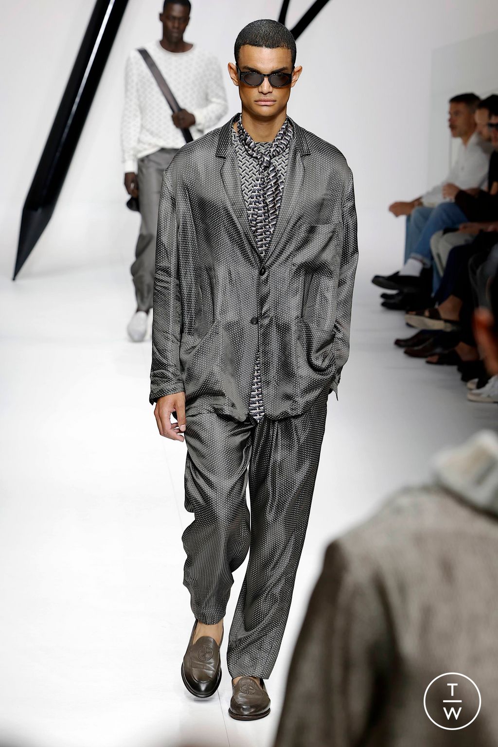 Fashion Week Milan Spring/Summer 2024 look 27 from the Giorgio Armani collection menswear