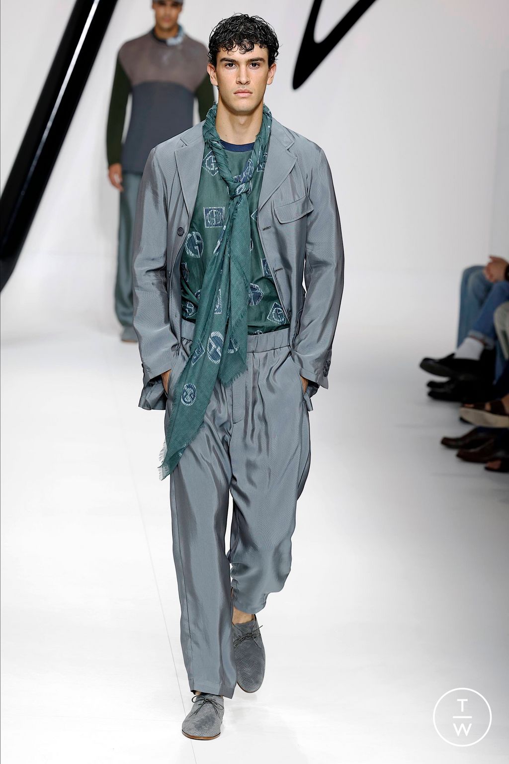 Fashion Week Milan Spring/Summer 2024 look 34 from the Giorgio Armani collection menswear
