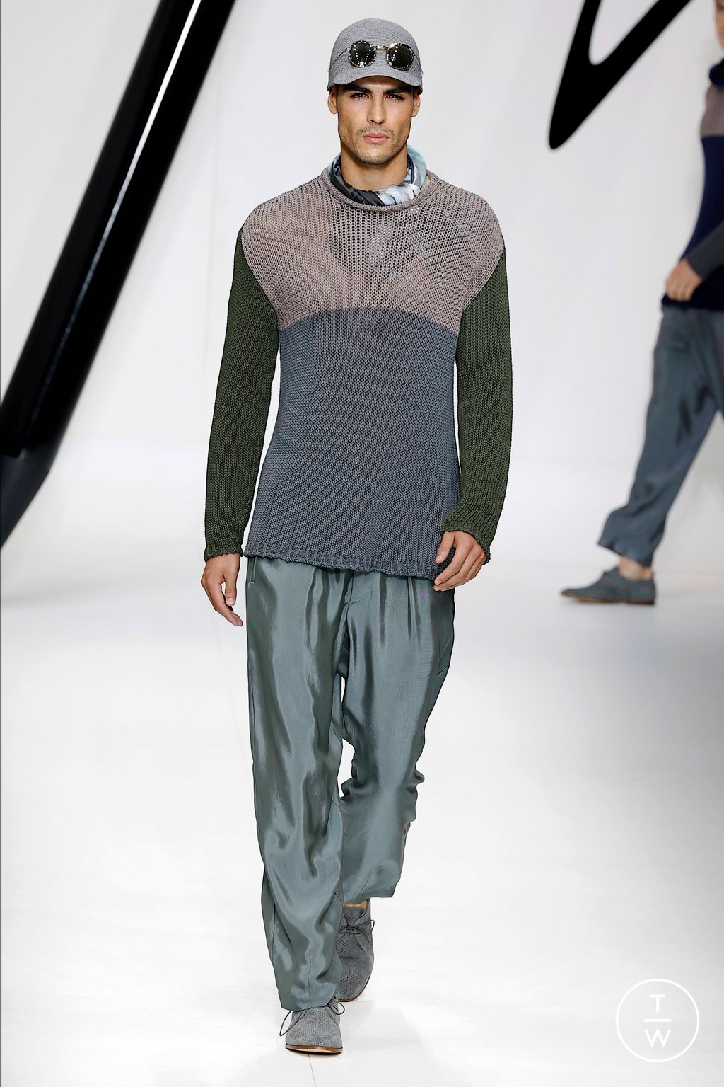 Fashion Week Milan Spring/Summer 2024 look 35 from the Giorgio Armani collection menswear