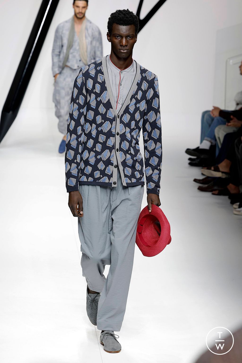 Fashion Week Milan Spring/Summer 2024 look 37 from the Giorgio Armani collection menswear