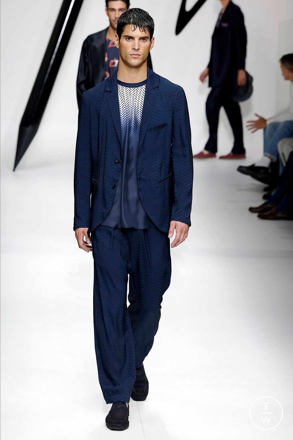 Fashion Week Milan Spring/Summer 2024 look 52 from the Giorgio Armani collection menswear