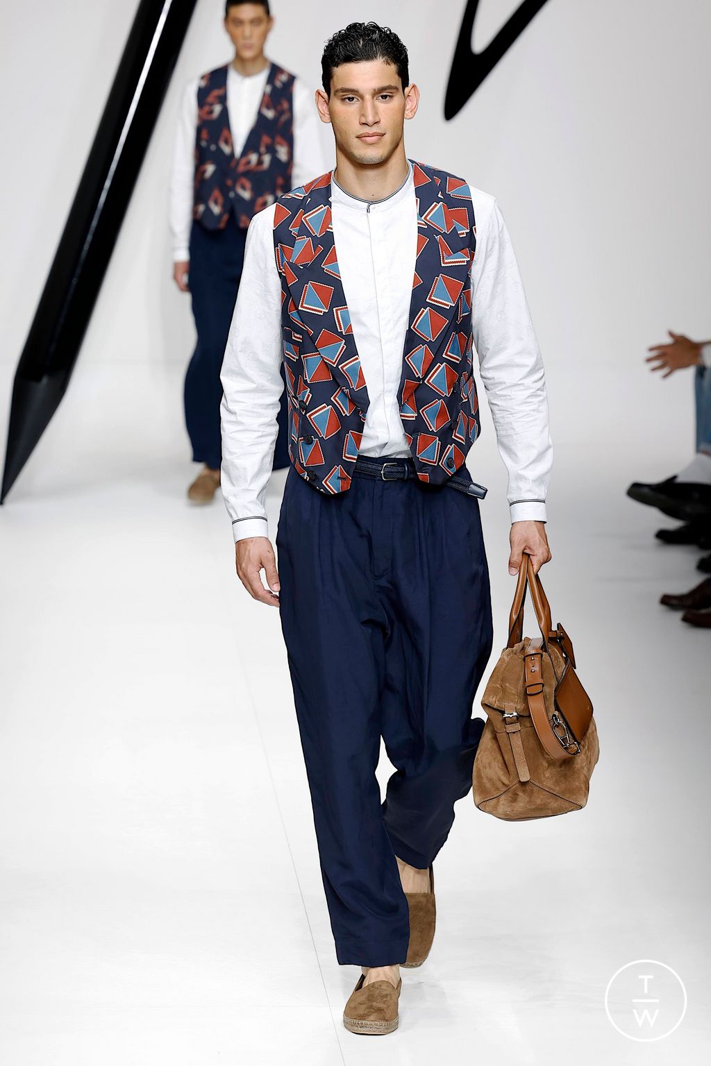 Fashion Week Milan Spring/Summer 2024 look 55 from the Giorgio Armani collection 男装