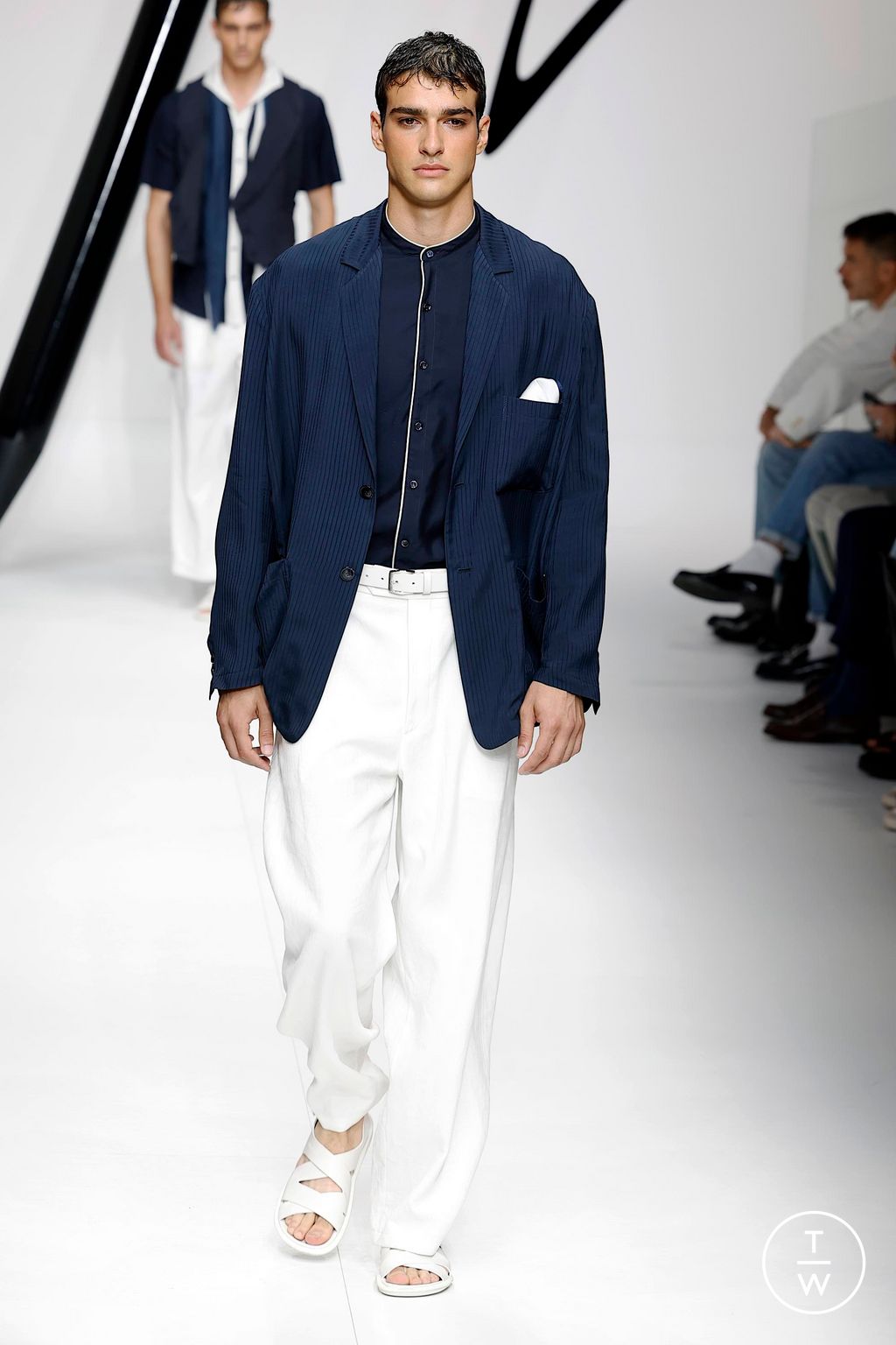 Fashion Week Milan Spring/Summer 2024 look 69 from the Giorgio Armani collection 男装