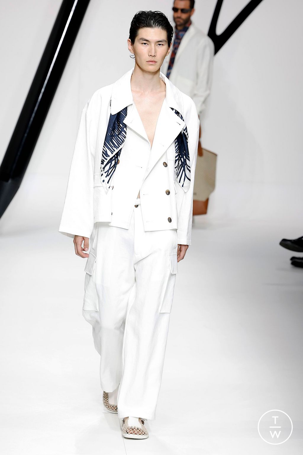 Fashion Week Milan Spring/Summer 2024 look 73 from the Giorgio Armani collection 男装