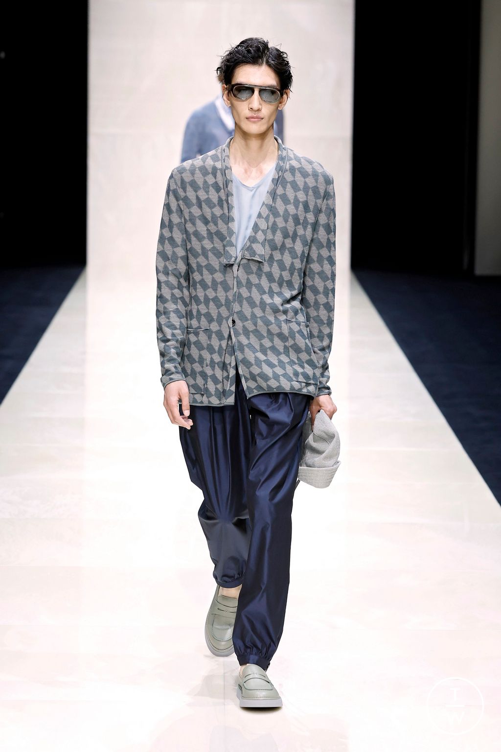 Fashion Week Milan Spring/Summer 2025 look 57 from the Giorgio Armani collection menswear