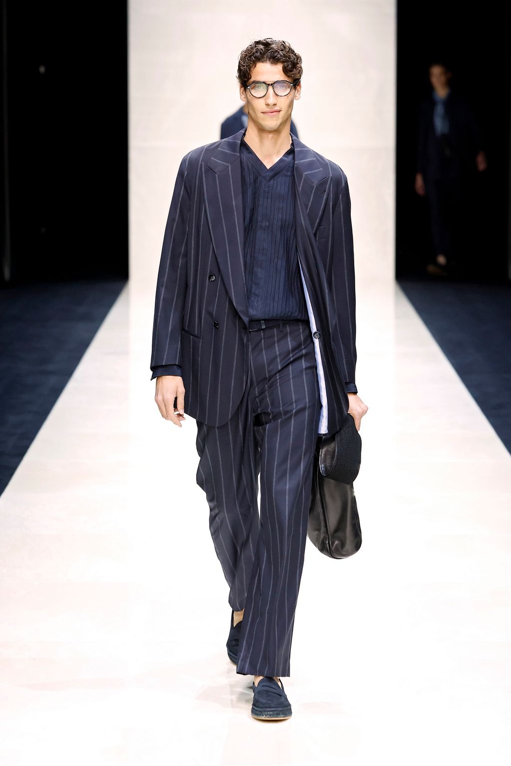 Fashion Week Milan Spring/Summer 2025 look 74 from the Giorgio Armani collection menswear