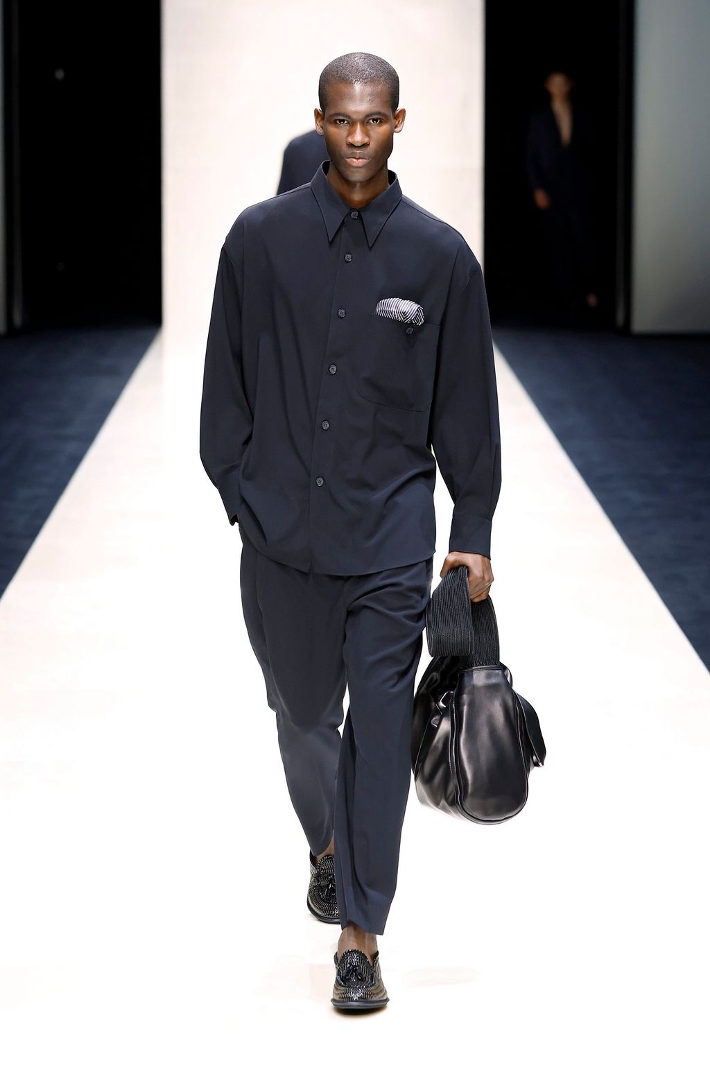 Fashion Week Milan Spring-Summer 2025 look 89 from the Giorgio Armani collection menswear