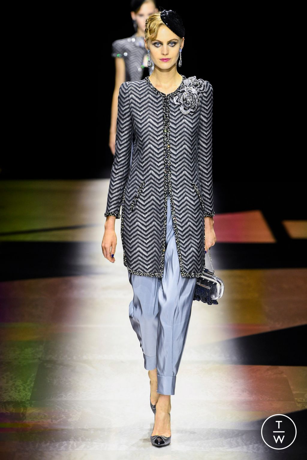 Fashion Week Paris Fall/Winter 2022 look 3 from the Giorgio Armani Privé collection 高级定制