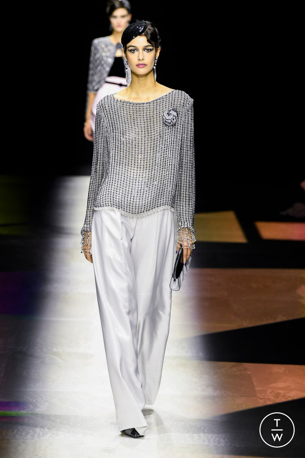 Fashion Week Paris Fall/Winter 2022 look 8 from the Giorgio Armani Privé collection 高级定制