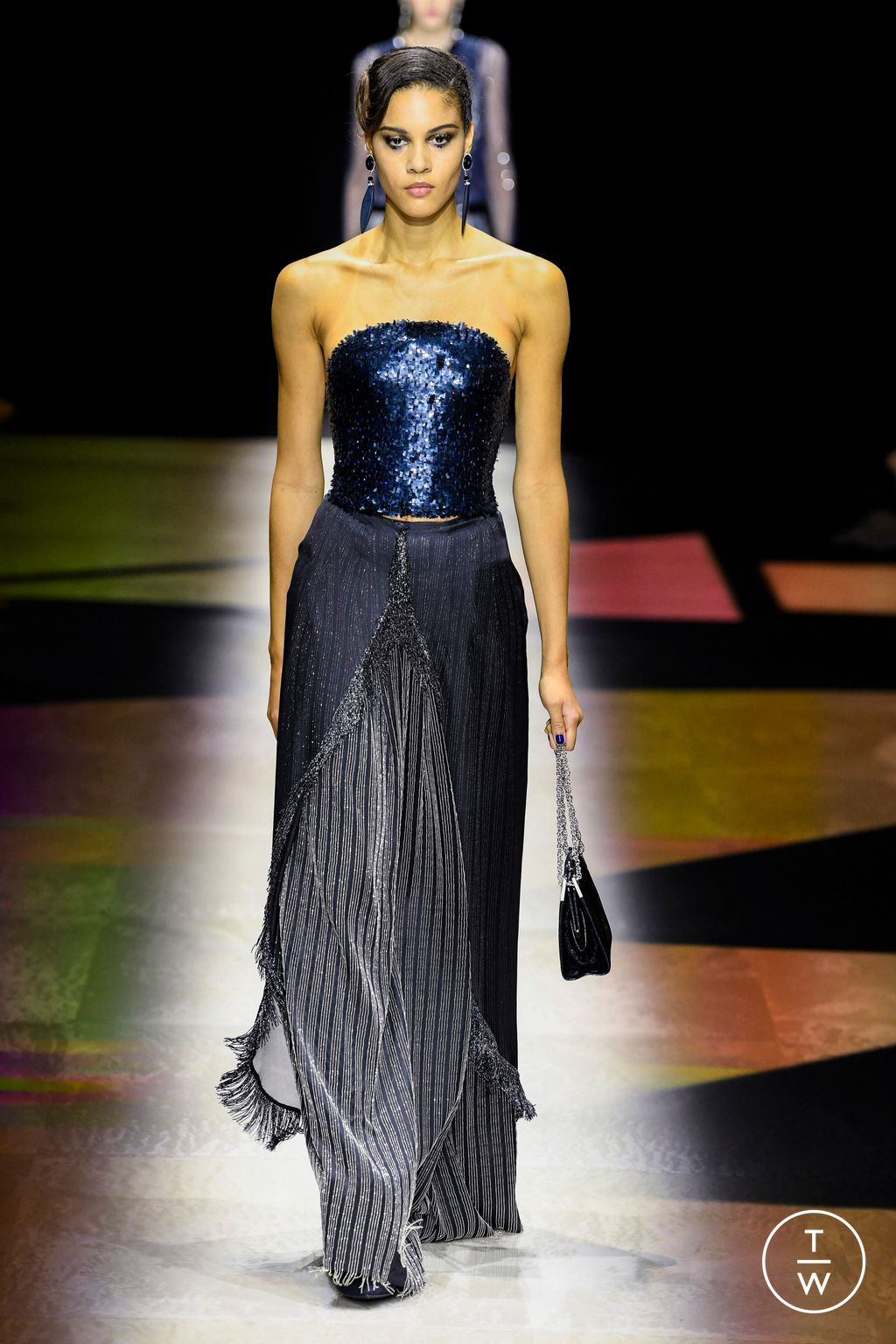 Fashion Week Paris Fall/Winter 2022 look 11 from the Giorgio Armani Privé collection 高级定制