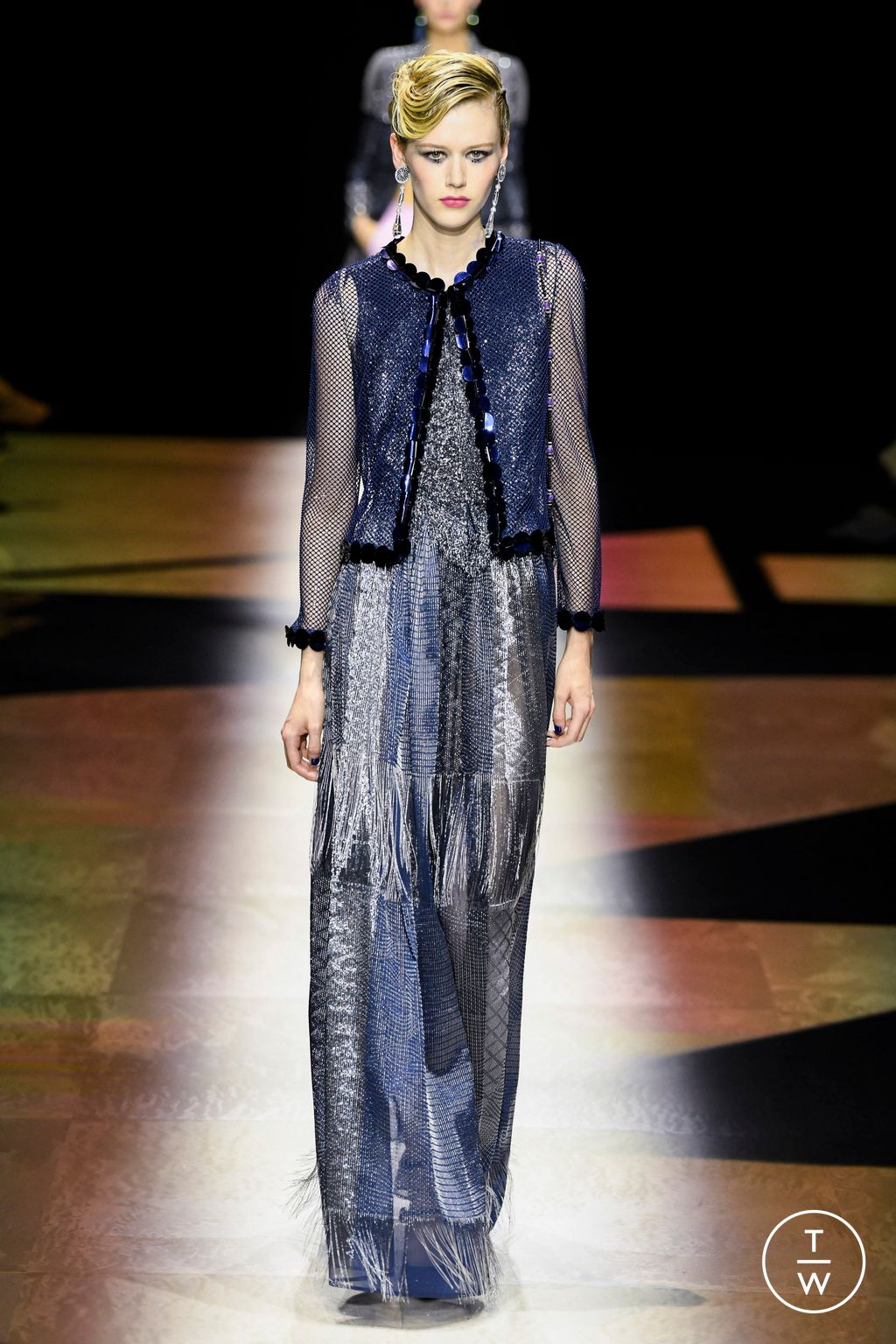 Fashion Week Paris Fall/Winter 2022 look 12 from the Giorgio Armani Privé collection 高级定制