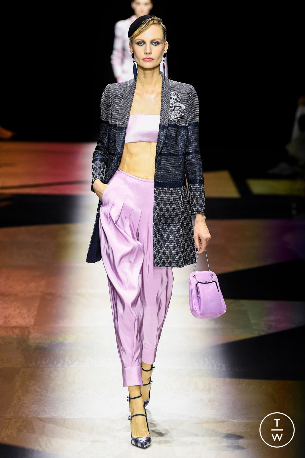 Fashion Week Paris Fall/Winter 2022 look 13 from the Giorgio Armani Privé collection 高级定制