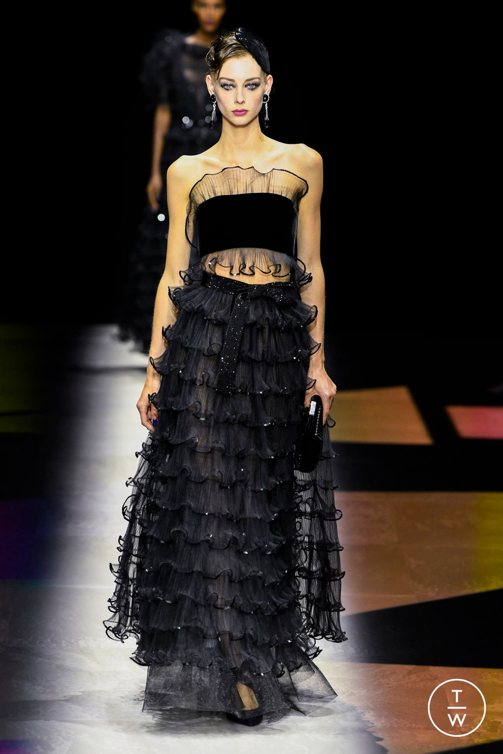 Fashion Week Paris Fall/Winter 2022 look 29 from the Giorgio Armani Privé collection 高级定制