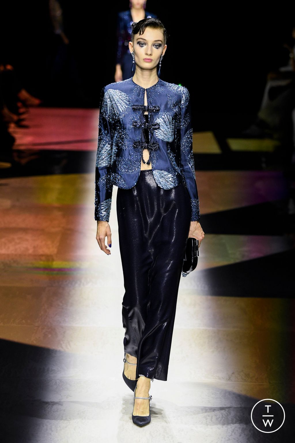 Fashion Week Paris Fall/Winter 2022 look 36 from the Giorgio Armani Privé collection 高级定制