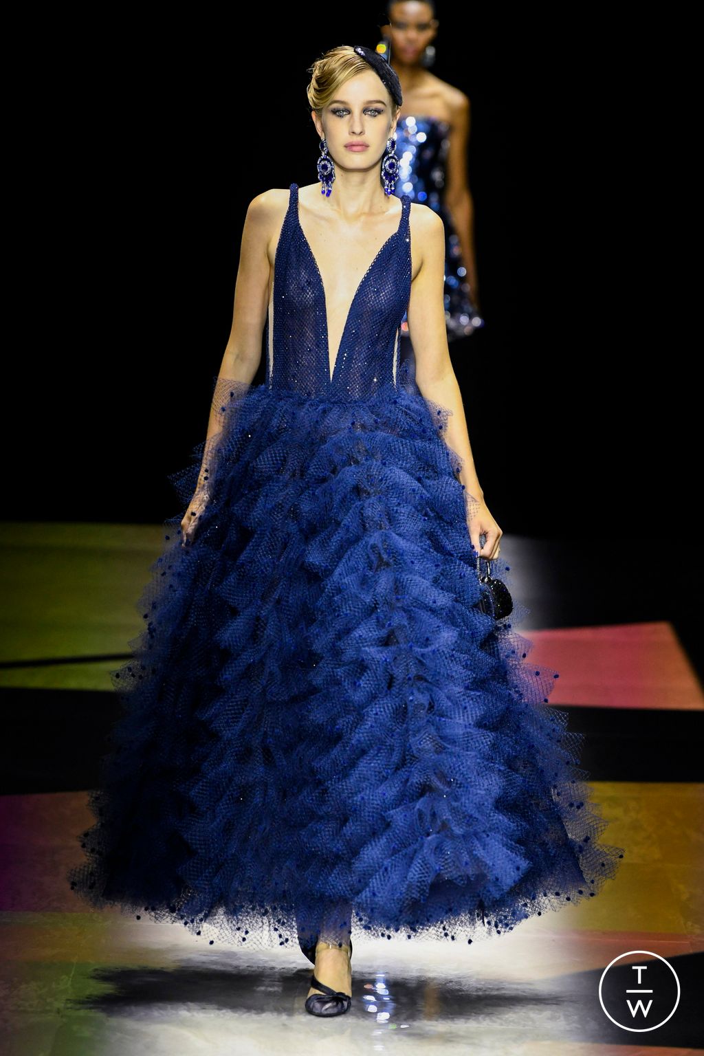 Fashion Week Paris Fall/Winter 2022 look 70 from the Giorgio Armani Privé collection 高级定制