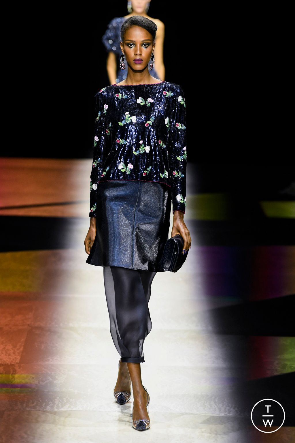 Fashion Week Paris Fall/Winter 2022 look 72 from the Giorgio Armani Privé collection 高级定制