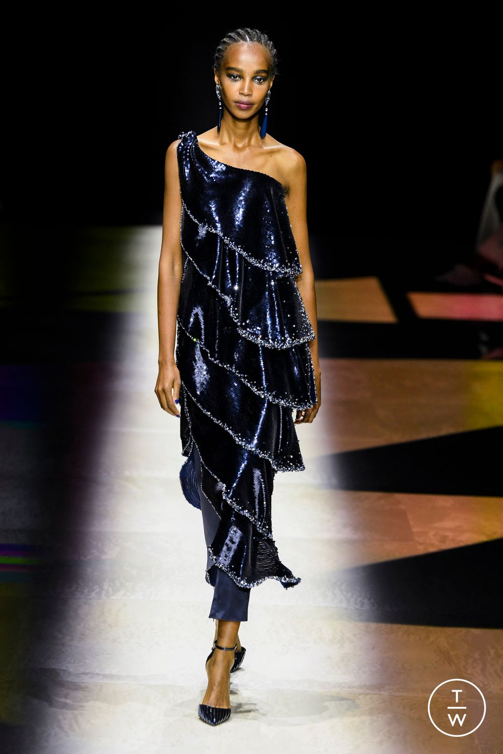 Fashion Week Paris Fall/Winter 2022 look 91 from the Giorgio Armani Privé collection 高级定制