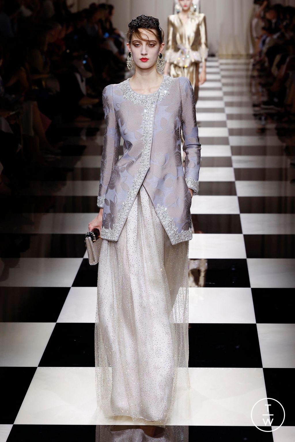 Fashion Week Paris Fall/Winter 2023 look 19 from the Giorgio Armani Privé collection couture