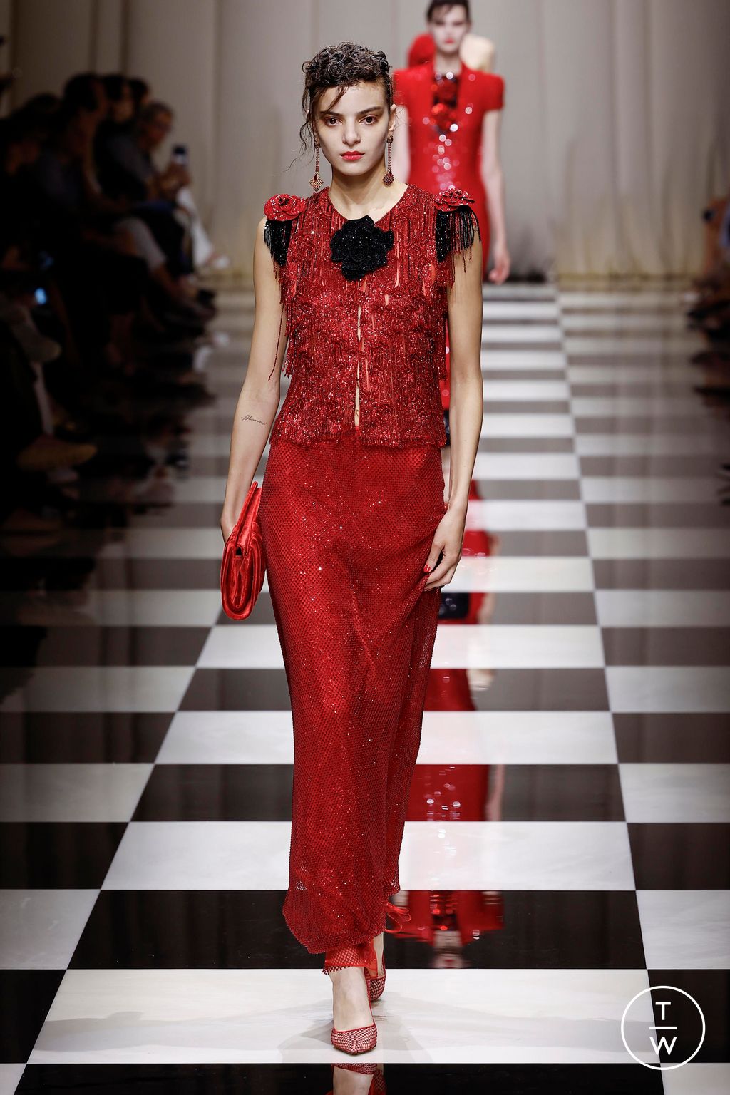 Fashion Week Paris Fall/Winter 2023 look 43 from the Giorgio Armani Privé collection couture