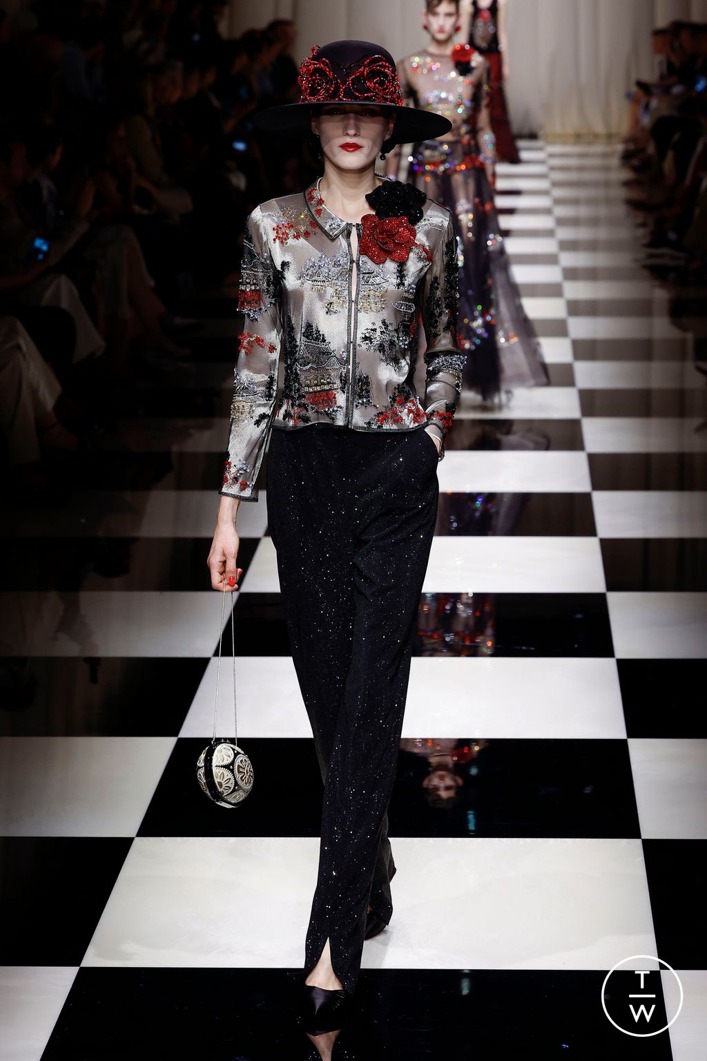 Fashion Week Paris Fall/Winter 2023 look 52 from the Giorgio Armani Privé collection couture
