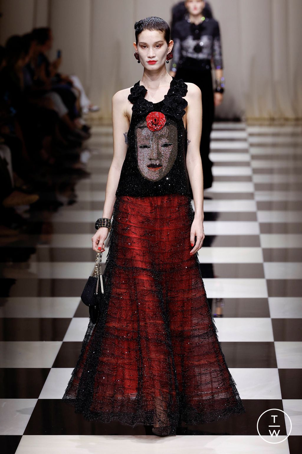 Fashion Week Paris Fall/Winter 2023 look 54 from the Giorgio Armani Privé collection couture