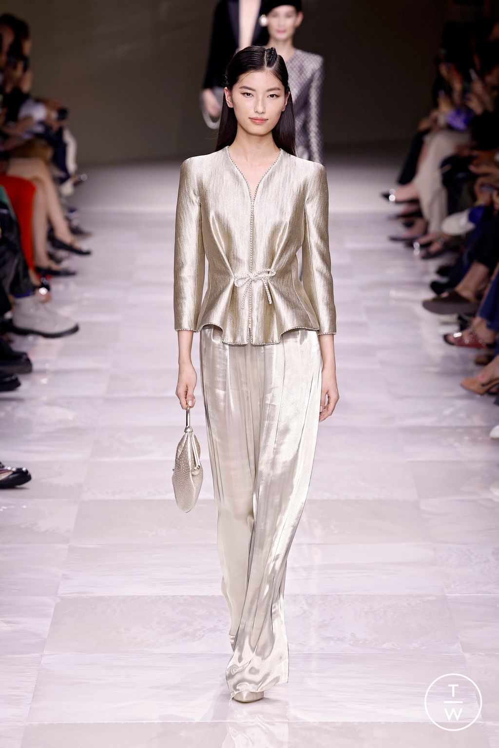 Fashion Week Paris Fall/Winter 2024 look 7 from the Giorgio Armani Privé collection couture