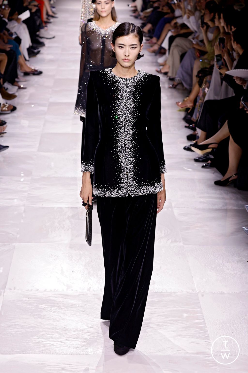Fashion Week Paris Fall/Winter 2024 look 61 from the Giorgio Armani Privé collection couture