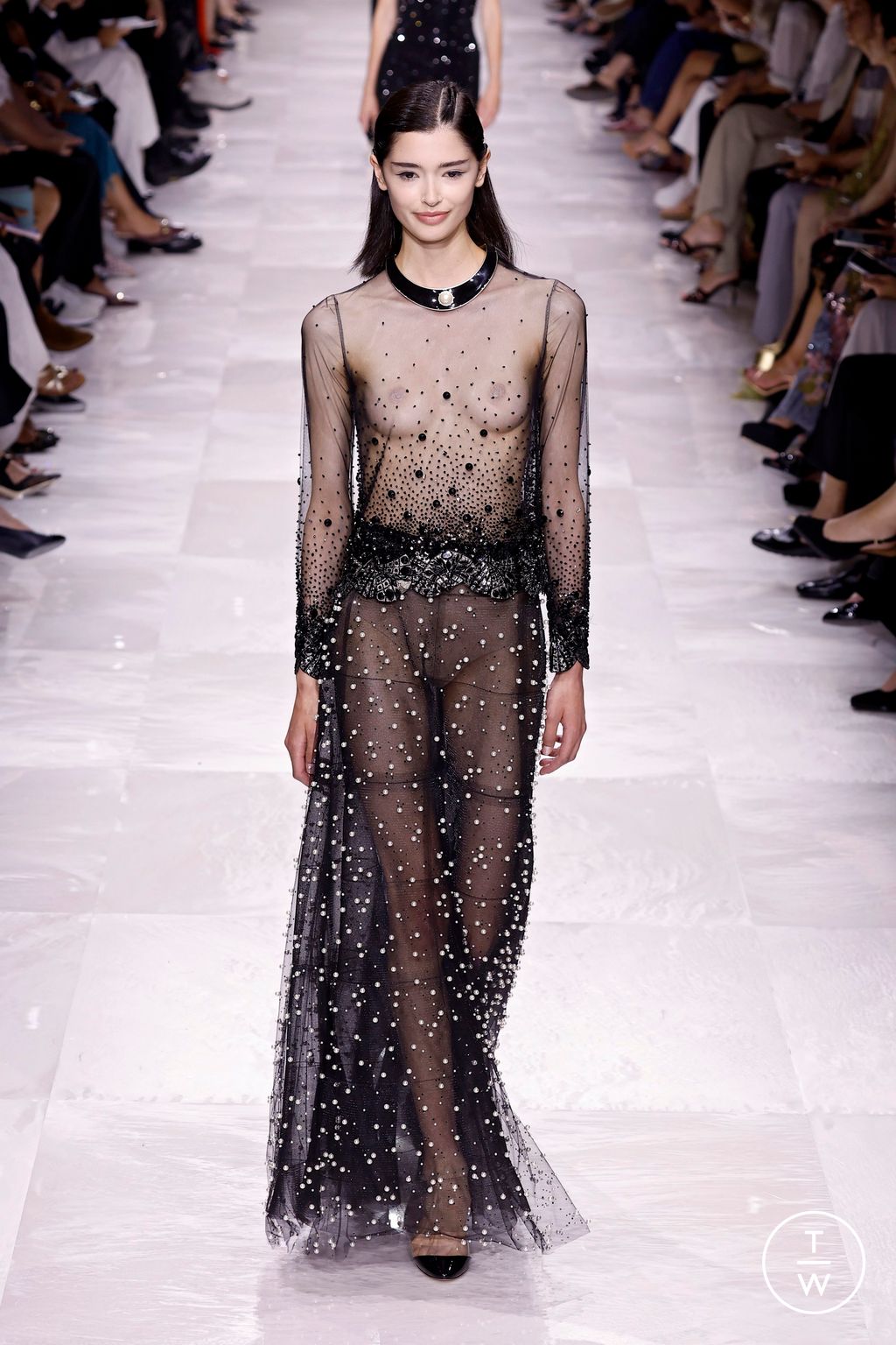 Fashion Week Paris Fall/Winter 2024 look 70 from the Giorgio Armani Privé collection couture