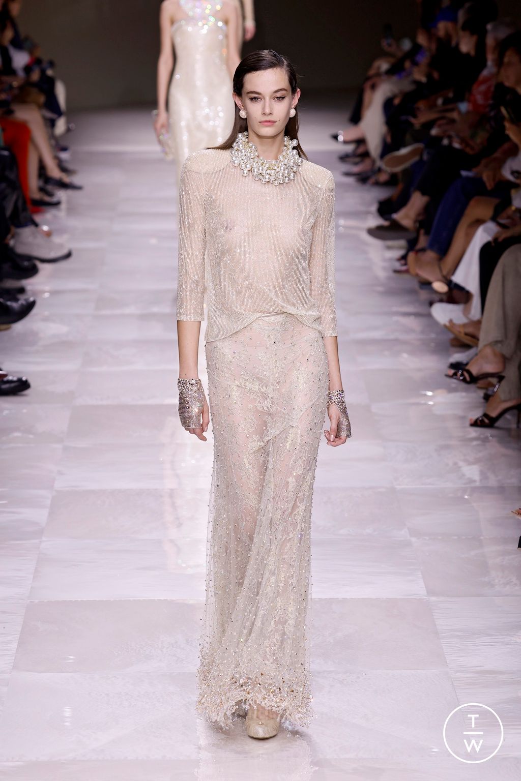 Fashion Week Paris Fall/Winter 2024 look 79 from the Giorgio Armani Privé collection couture