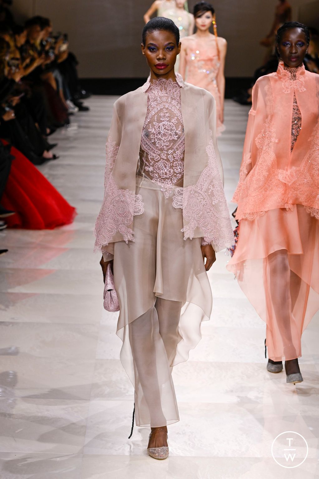 Fashion Week Paris Spring/Summer 2024 look 5 from the Giorgio Armani Privé collection couture