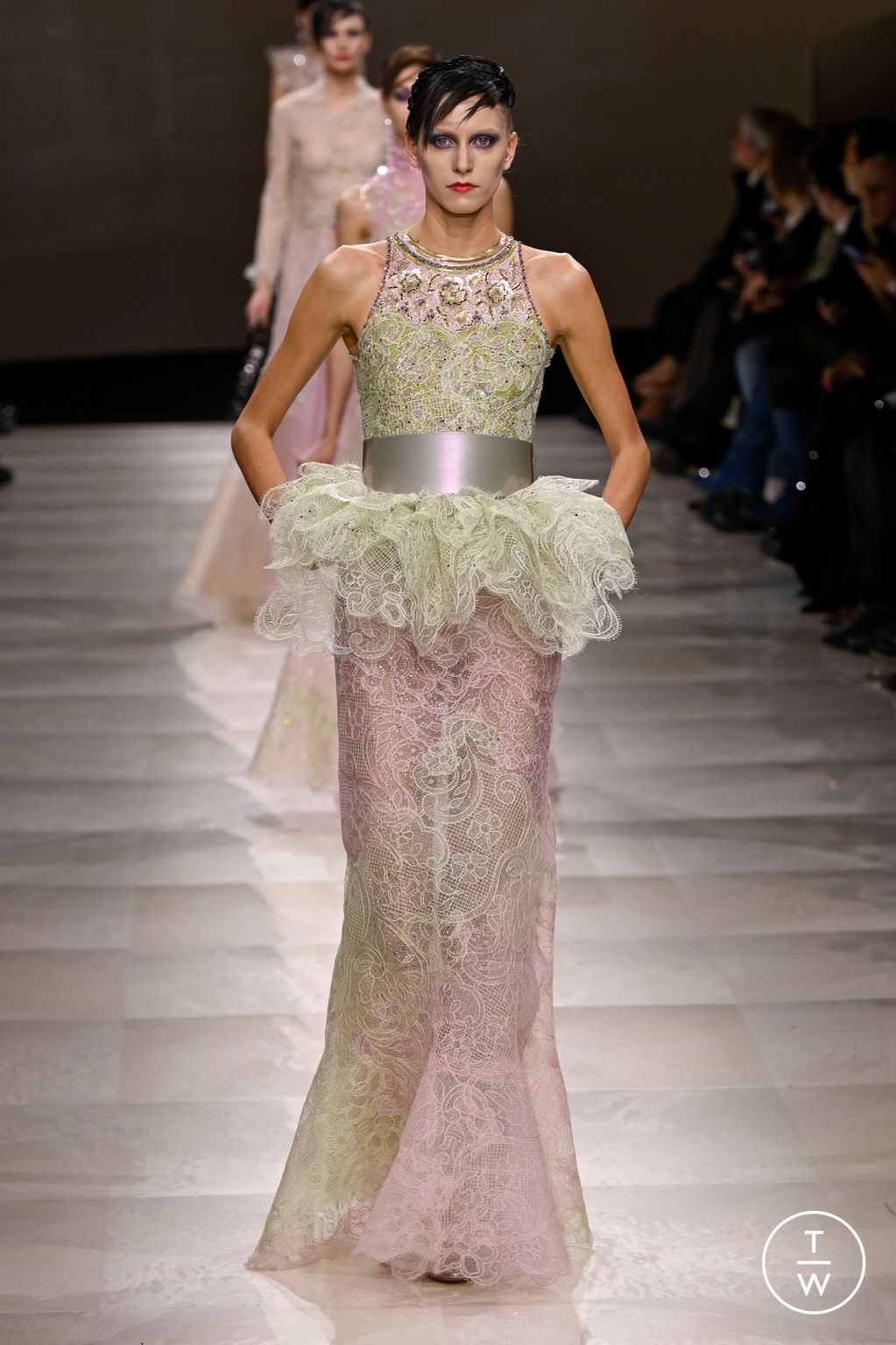 Fashion Week Paris Spring/Summer 2024 look 9 from the Giorgio Armani Privé collection couture
