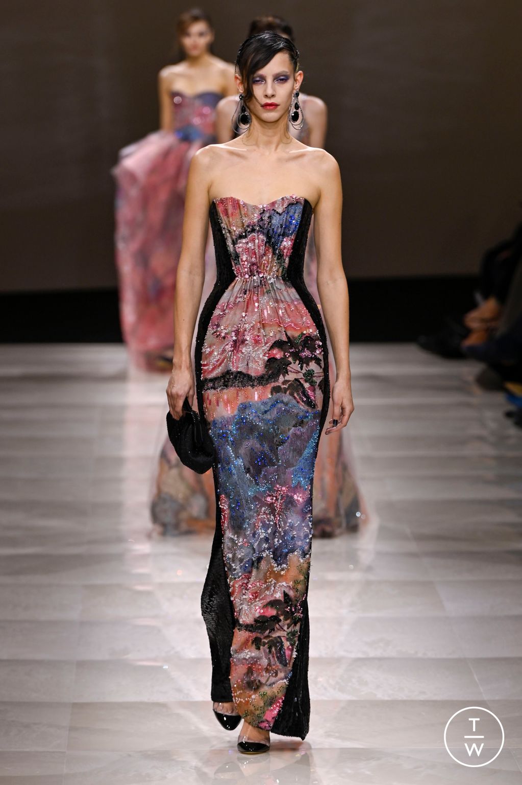 Fashion Week Paris Spring/Summer 2024 look 20 from the Giorgio Armani Privé collection couture