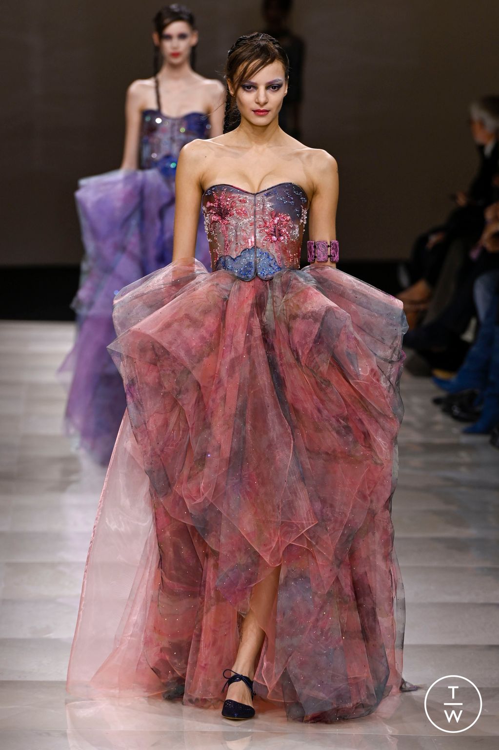 Fashion Week Paris Spring/Summer 2024 look 22 from the Giorgio Armani Privé collection couture