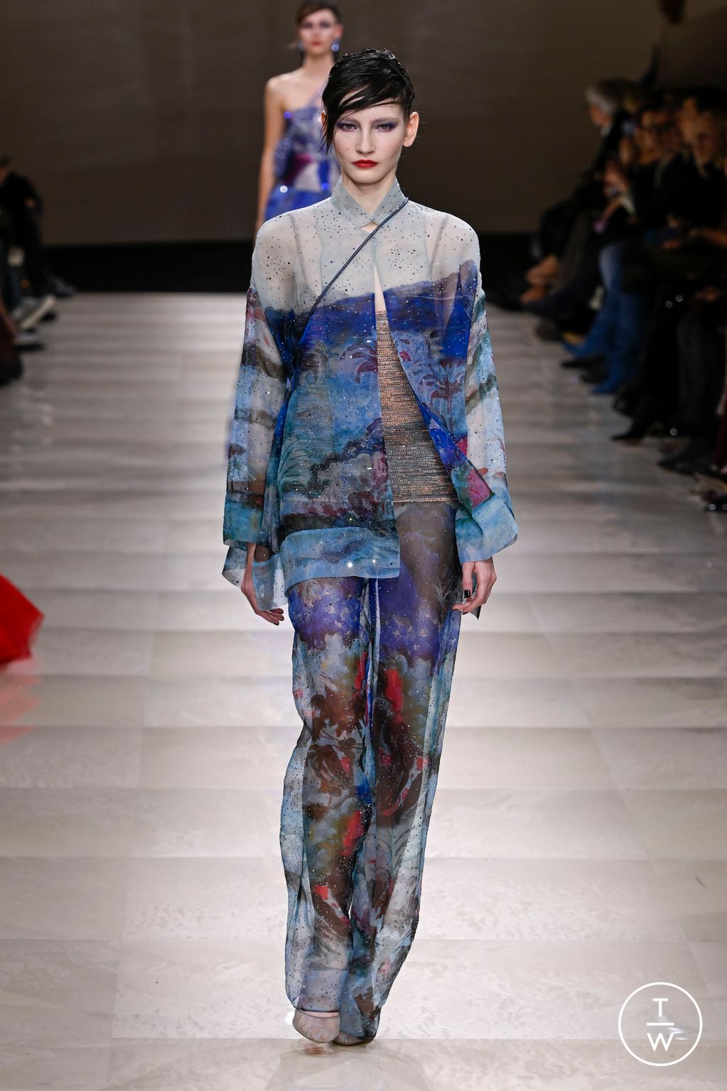 Fashion Week Paris Spring/Summer 2024 look 28 from the Giorgio Armani Privé collection 高级定制