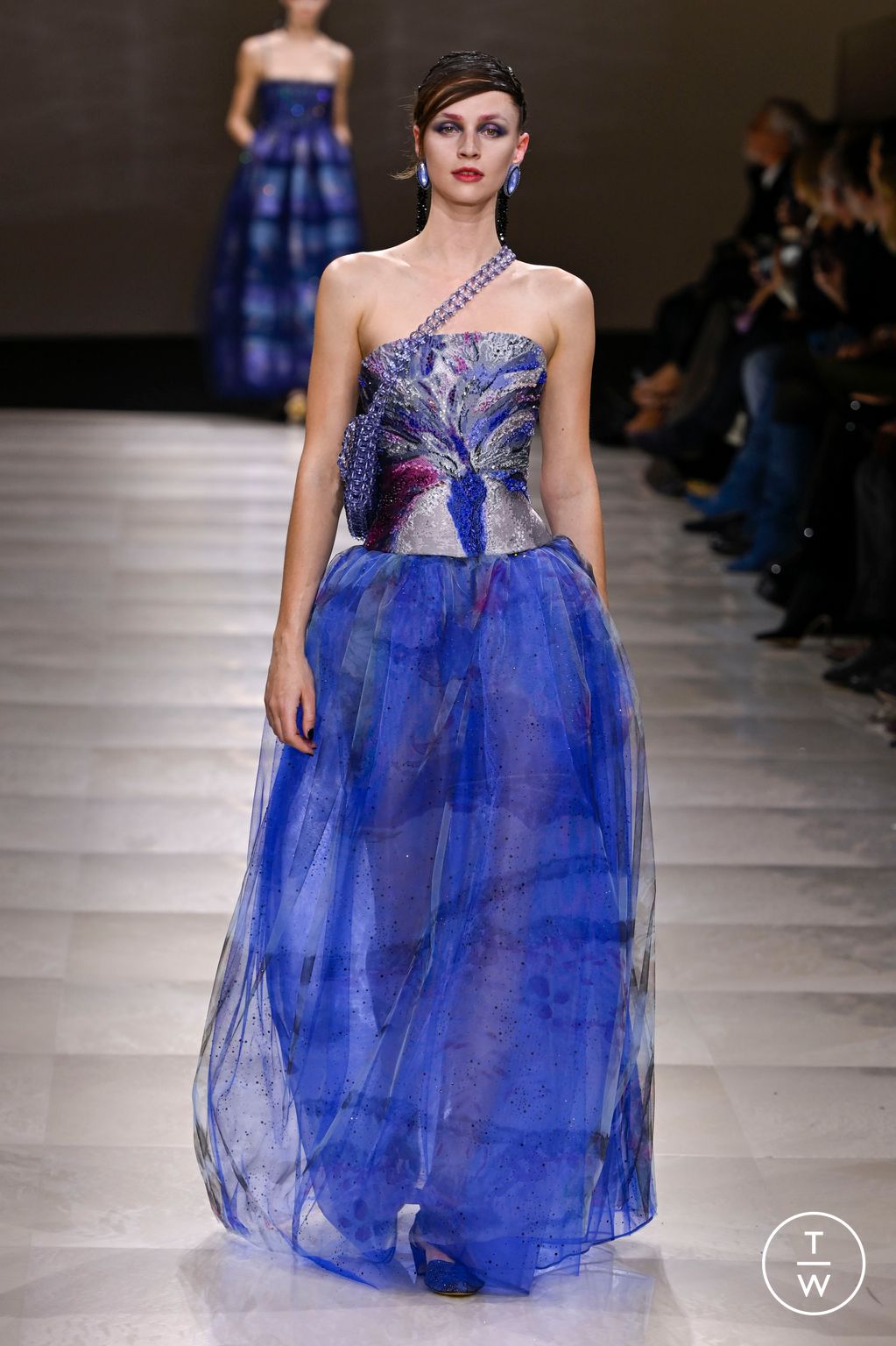 Fashion Week Paris Spring/Summer 2024 look 29 from the Giorgio Armani Privé collection couture