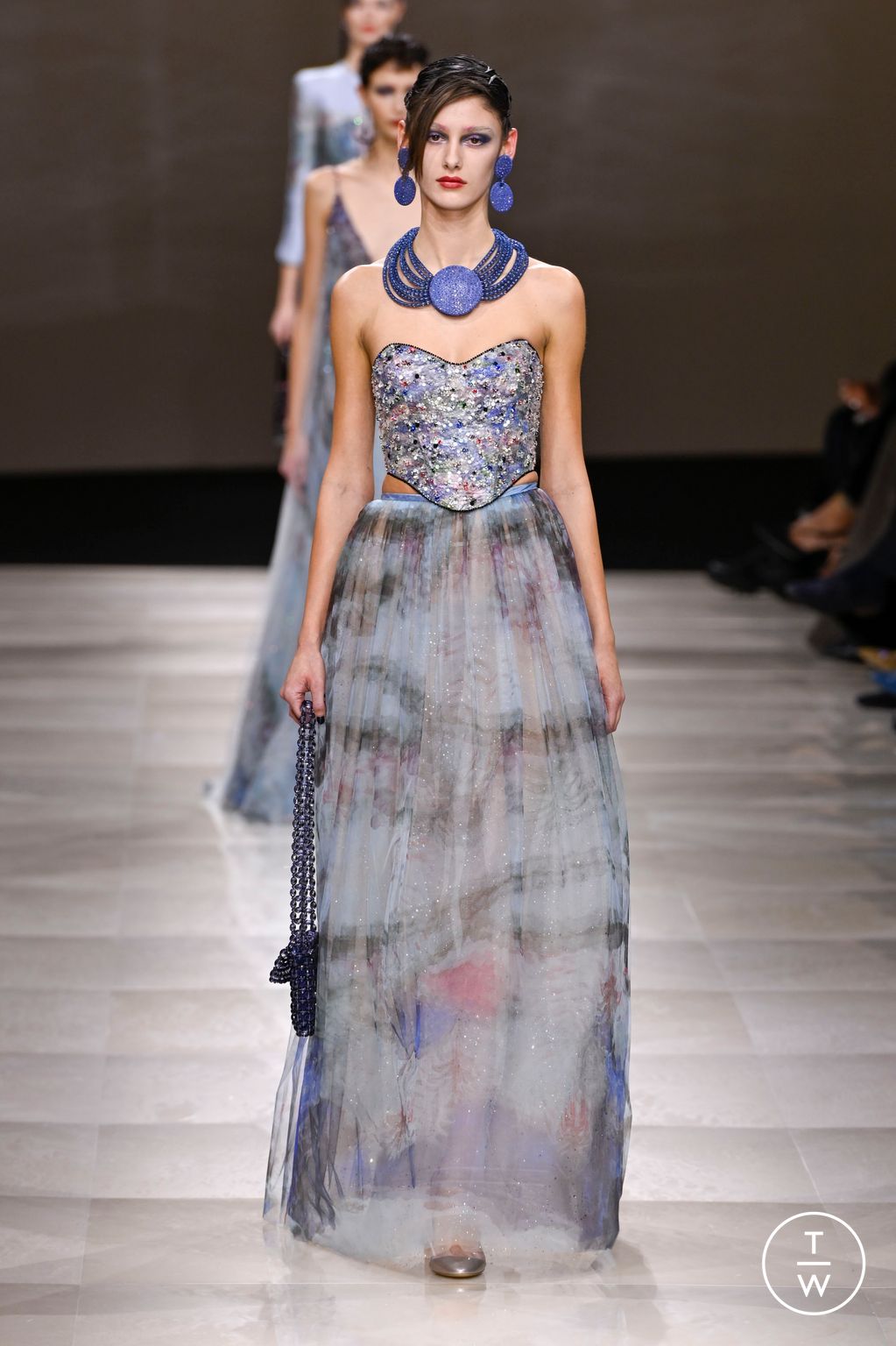 Fashion Week Paris Spring/Summer 2024 look 31 from the Giorgio Armani Privé collection couture