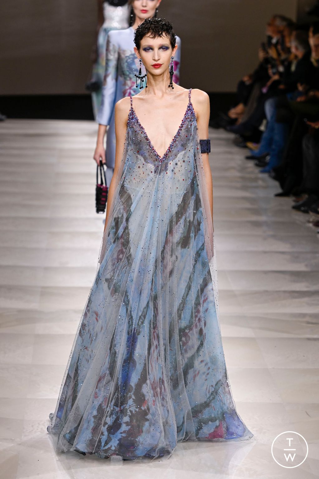 Fashion Week Paris Spring/Summer 2024 look 32 from the Giorgio Armani Privé collection couture