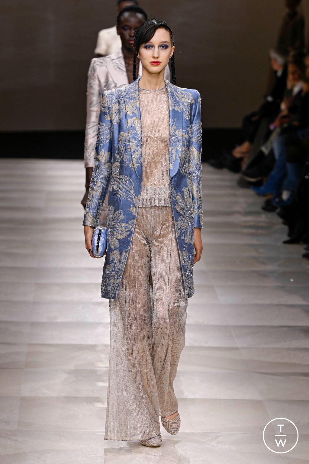 Fashion Week Paris Spring/Summer 2024 look 38 from the Giorgio Armani Privé collection 高级定制