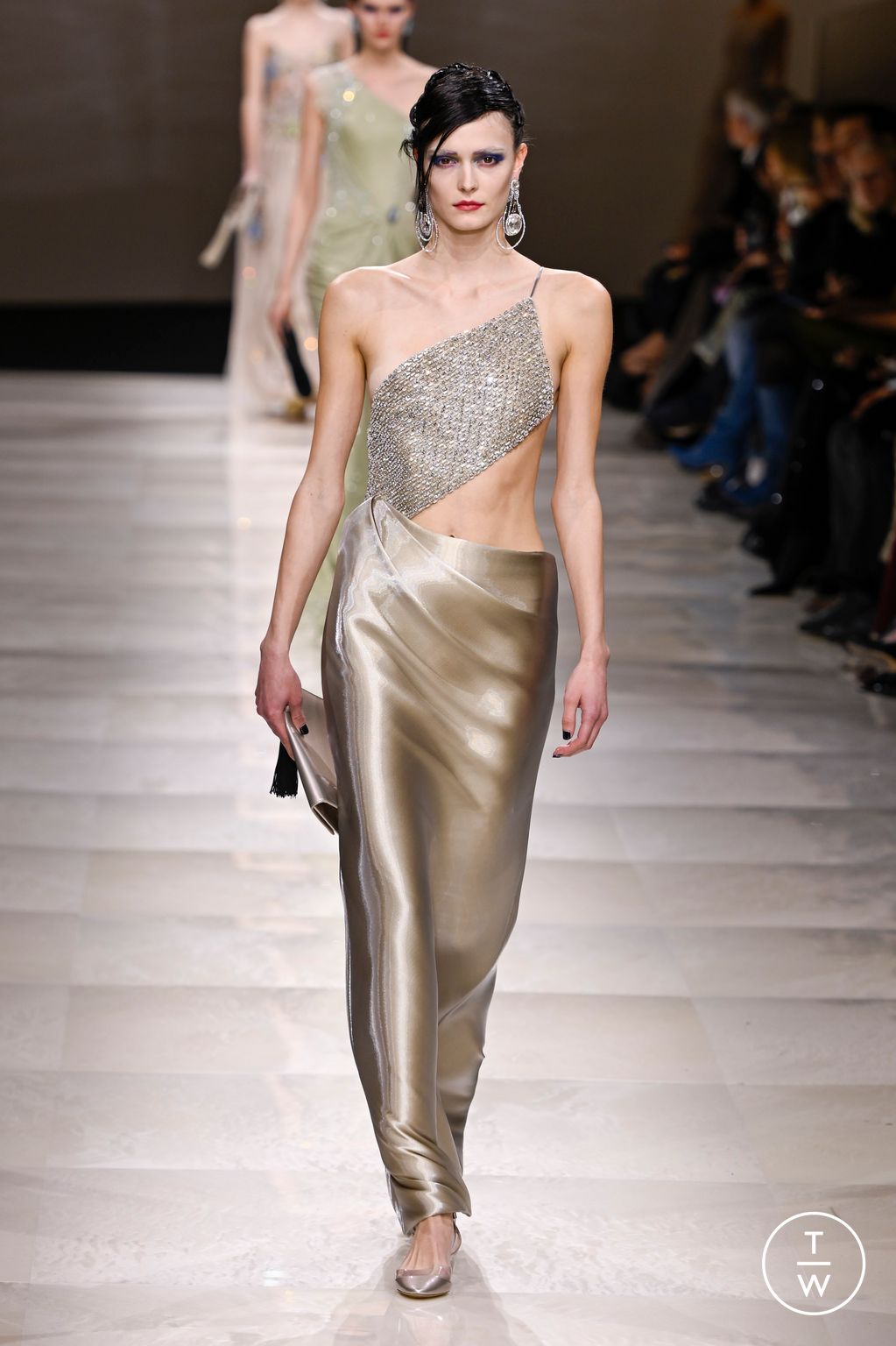 Fashion Week Paris Spring/Summer 2024 look 48 from the Giorgio Armani Privé collection couture