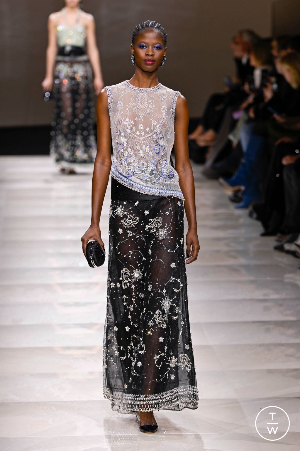 Fashion Week Paris Spring/Summer 2024 look 78 from the Giorgio Armani Privé collection 高级定制