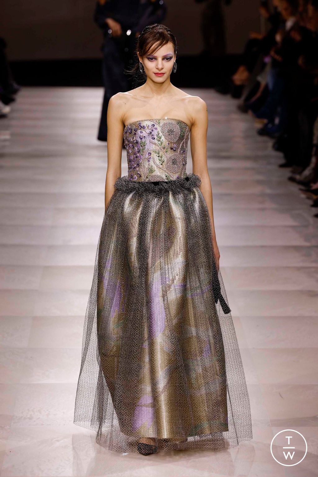 Fashion Week Paris Spring/Summer 2024 look 91 from the Giorgio Armani Privé collection 高级定制