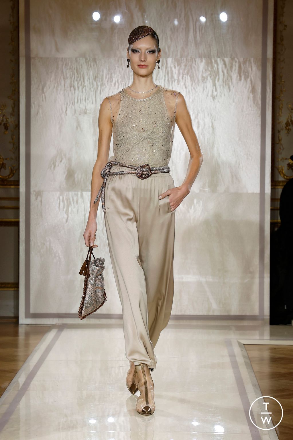 Fashion Week Paris Spring/Summer 2025 look 8 from the Giorgio Armani Privé collection couture