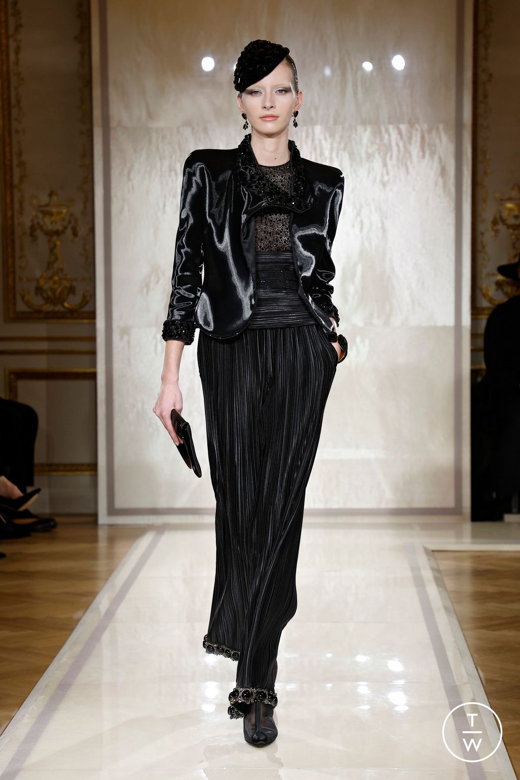 Fashion Week Paris Spring/Summer 2025 look 13 from the Giorgio Armani Privé collection couture